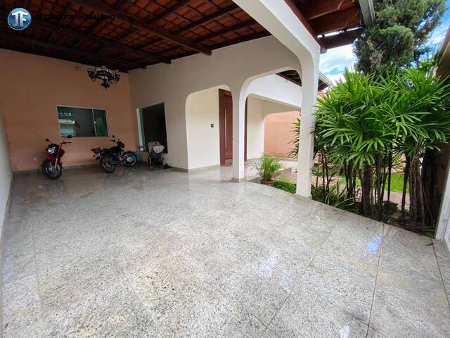 #831 - Casa para Venda em Ipatinga - MG