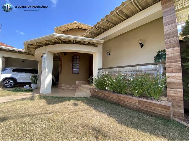 #881 - Casa para Venda em Ipatinga - MG