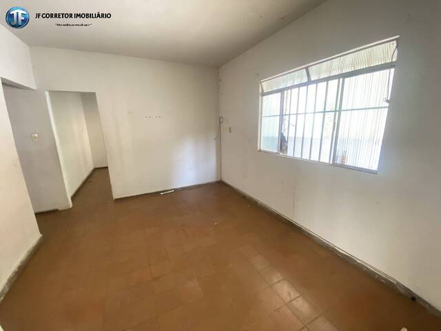 #947 - Casa para Venda em Coronel Fabriciano - MG - 2