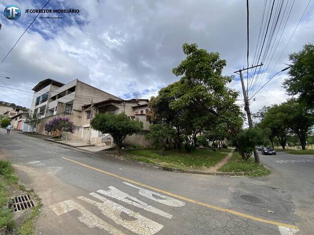 #1000 - Casa para Venda em Ipatinga - MG - 1