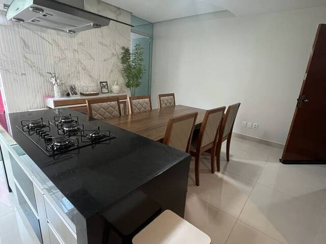 #1031 - Apartamento para Venda em Ipatinga - MG - 2