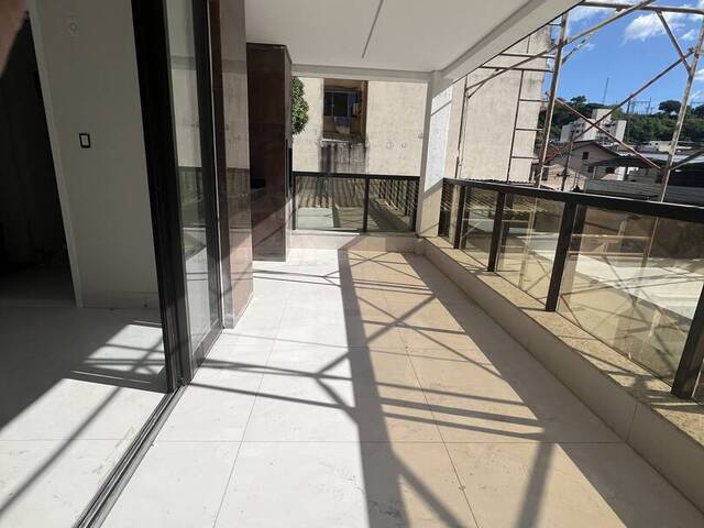 #633 - Apartamento para Venda em Ipatinga - MG