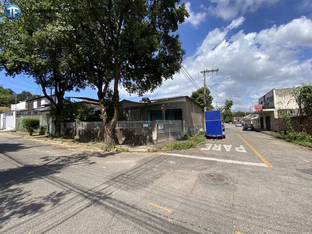 #1046 - Casa para Venda em Ipatinga - MG - 2