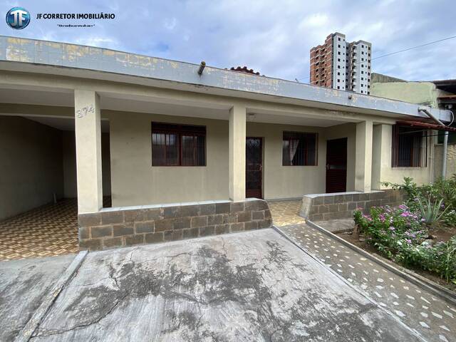 #1049 - Casa para Venda em Ipatinga - MG - 2