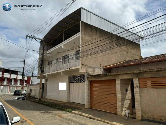 #1051 - Casa para Venda em Santana do Paraíso - MG