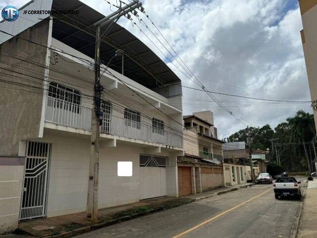 #1051 - Casa para Venda em Santana do Paraíso - MG