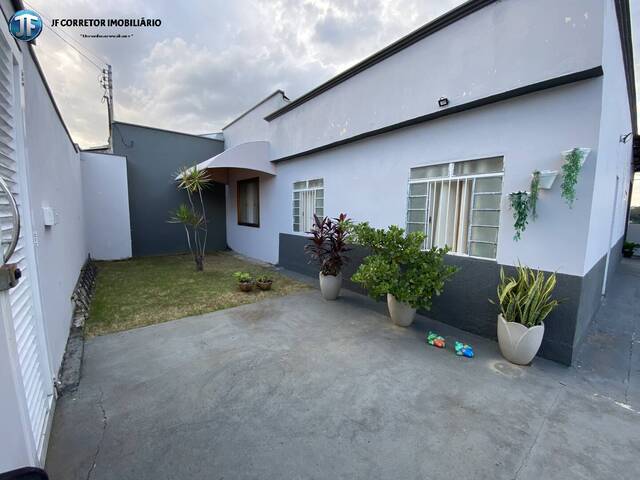 #1065 - Casa para Venda em Ipatinga - MG - 1