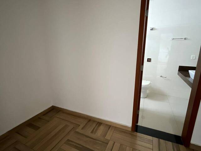 #1070 - Apartamento para Venda em Ipatinga - MG - 2