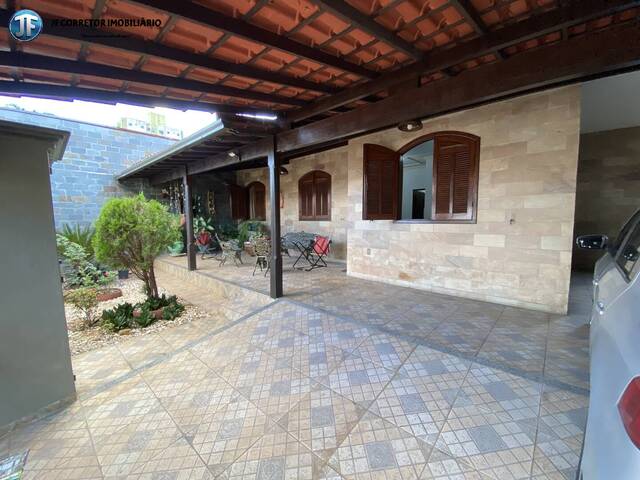 #1100 - Casa para Venda em Ipatinga - MG - 1