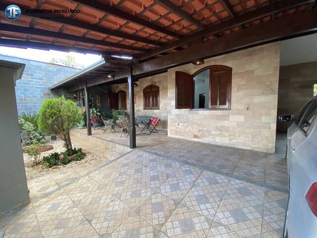 #1100 - Casa para Venda em Ipatinga - MG - 2