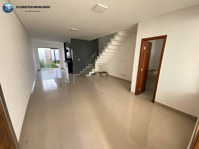 #1113 - Casa para Venda em Santana do Paraíso - MG - 3