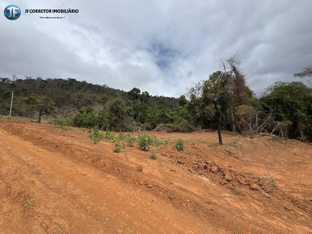 Área para Venda em Iapu - 5