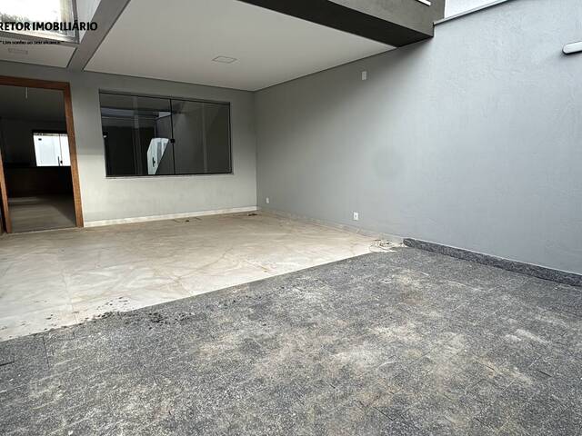 #1227 - Casa para Venda em Santana do Paraíso - MG - 2