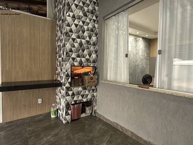 #1228 - Casa para Venda em Santana do Paraíso - MG - 2