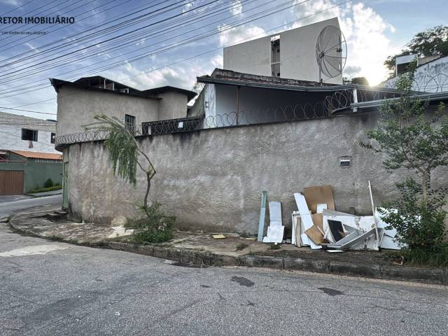 #1240 - Casa para Venda em Ipatinga - MG - 3