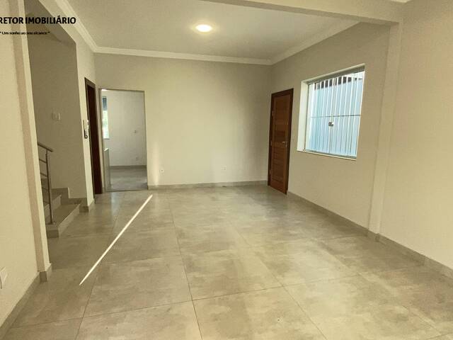 #1366 - Casa para Venda em Ipatinga - MG - 3