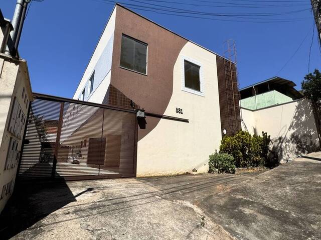 #1338 - Casa para Venda em Ipatinga - MG