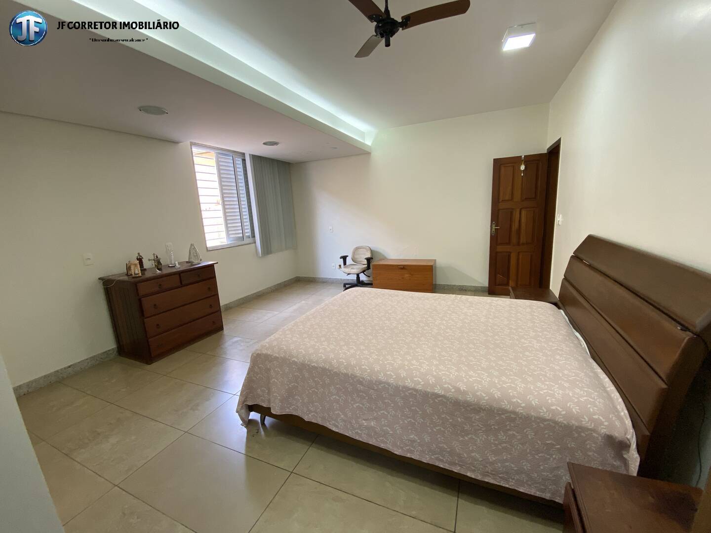 Casa, 4 quartos, 250 m² - Foto 17