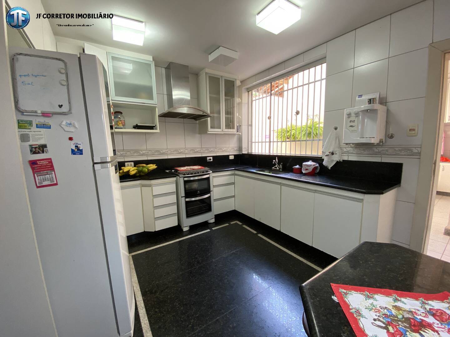 Casa, 4 quartos, 250 m² - Foto 23