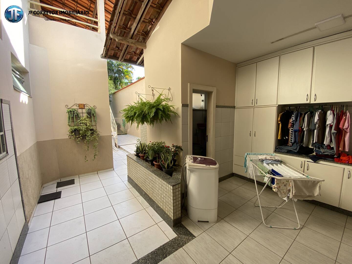 Casa, 4 quartos, 250 m² - Foto 28