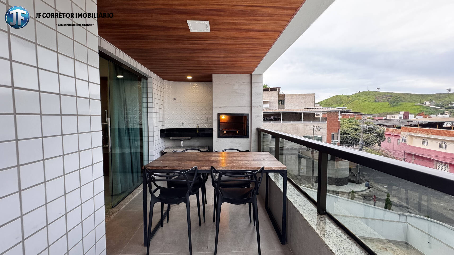 Apartamento à venda com 3 quartos, 99m² - Foto 1