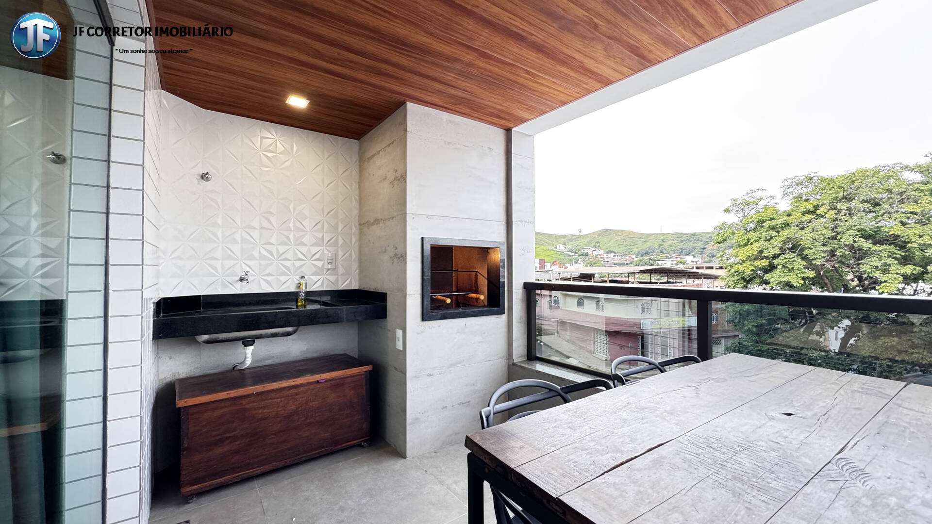 Apartamento à venda com 3 quartos, 99m² - Foto 2