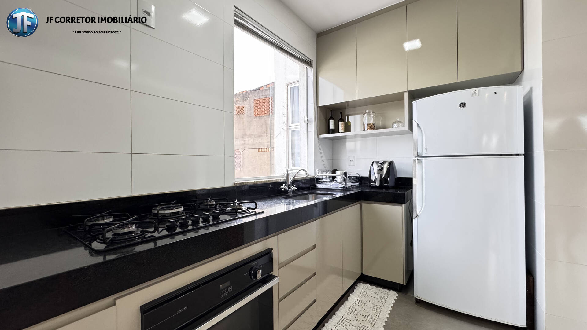 Apartamento à venda com 3 quartos, 99m² - Foto 4