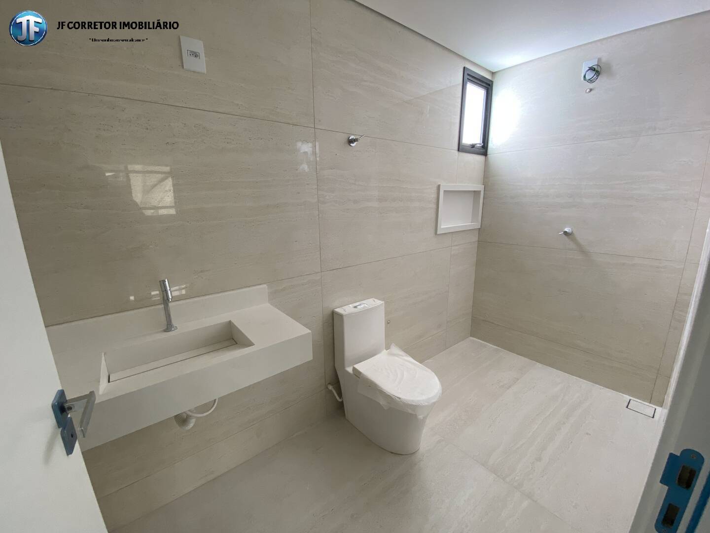 Cobertura à venda com 3 quartos, 215m² - Foto 6