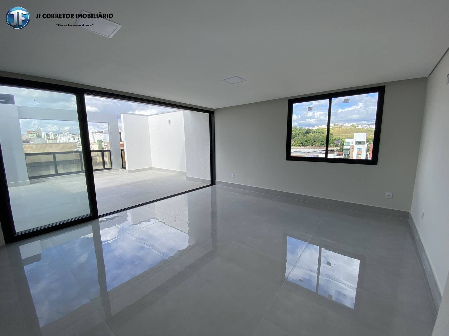 Cobertura à venda com 3 quartos, 215m² - Foto 14