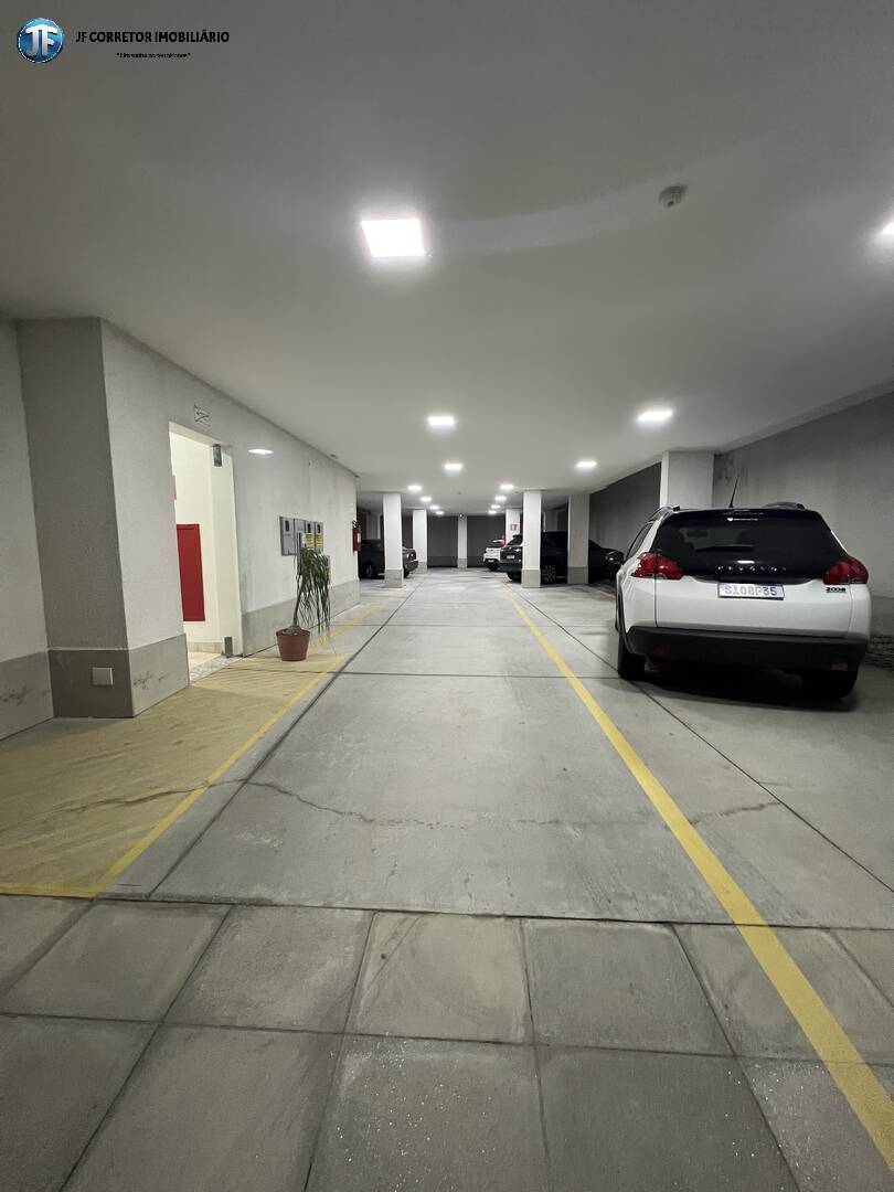 Apartamento à venda com 3 quartos, 200m² - Foto 23