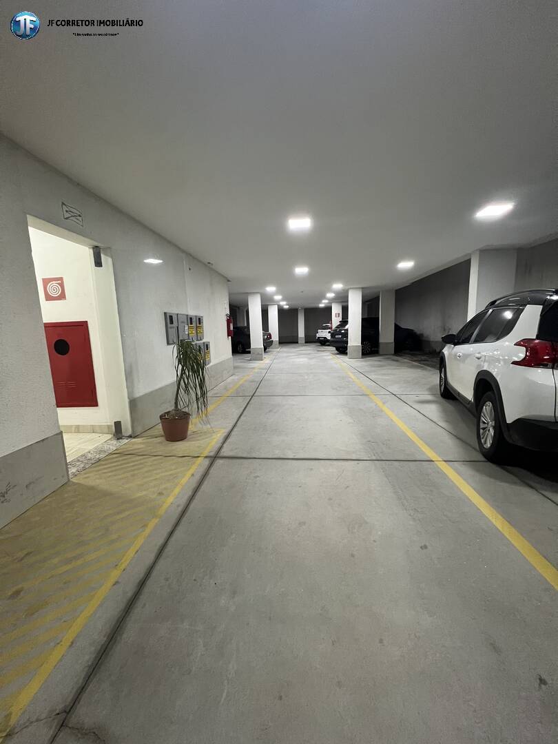 Apartamento à venda com 3 quartos, 200m² - Foto 24