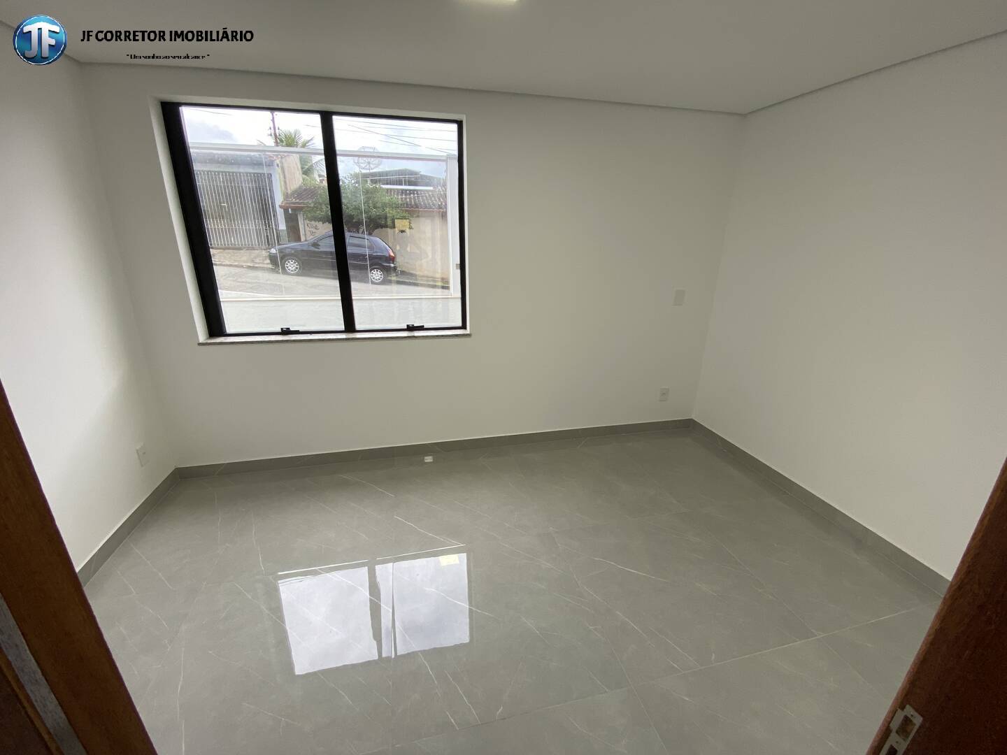 Casa à venda com 3 quartos, 176m² - Foto 3