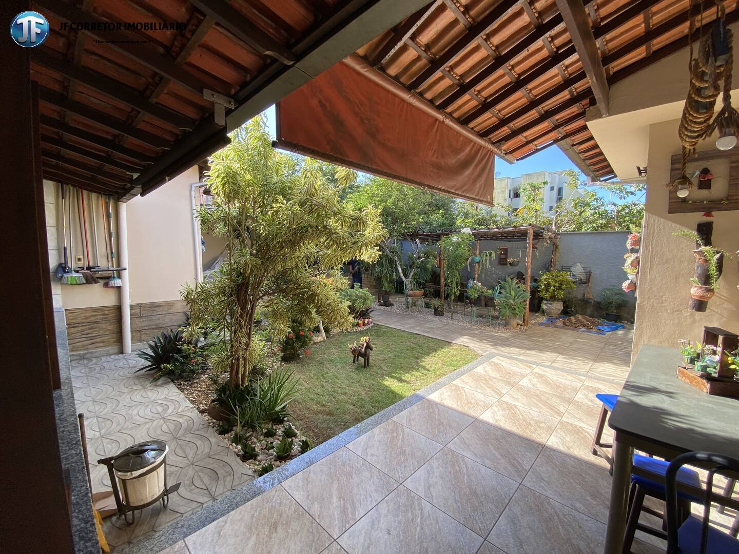 Casa à venda com 3 quartos, 242m² - Foto 15