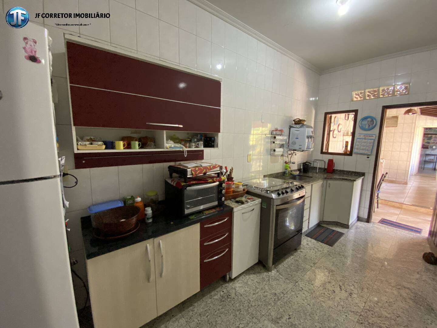 Casa à venda com 3 quartos, 242m² - Foto 20