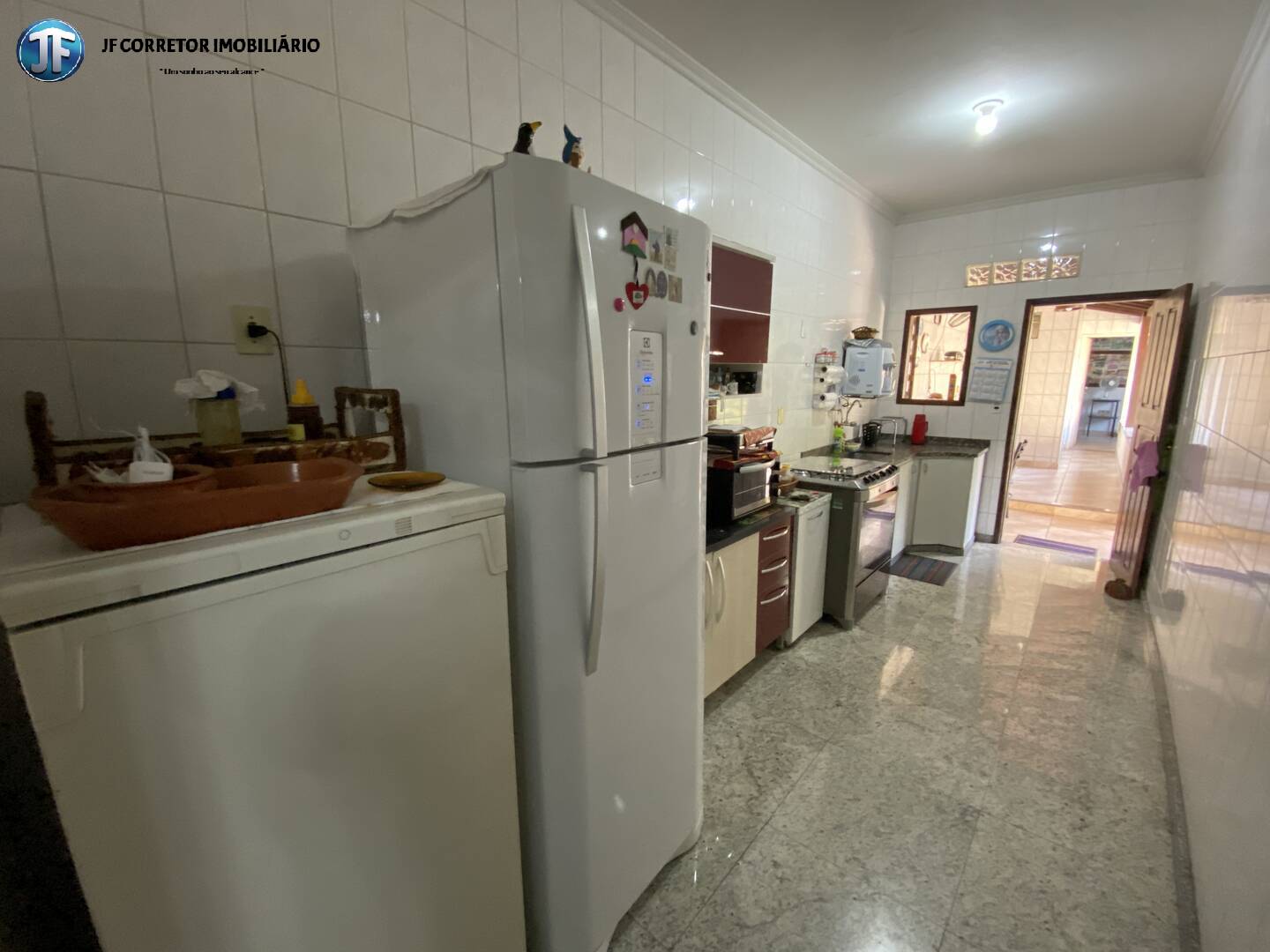 Casa à venda com 3 quartos, 242m² - Foto 22