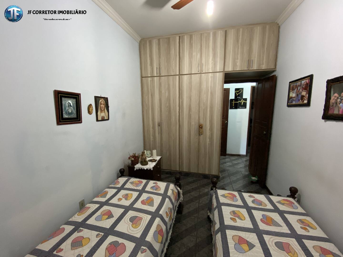 Casa à venda com 3 quartos, 242m² - Foto 26