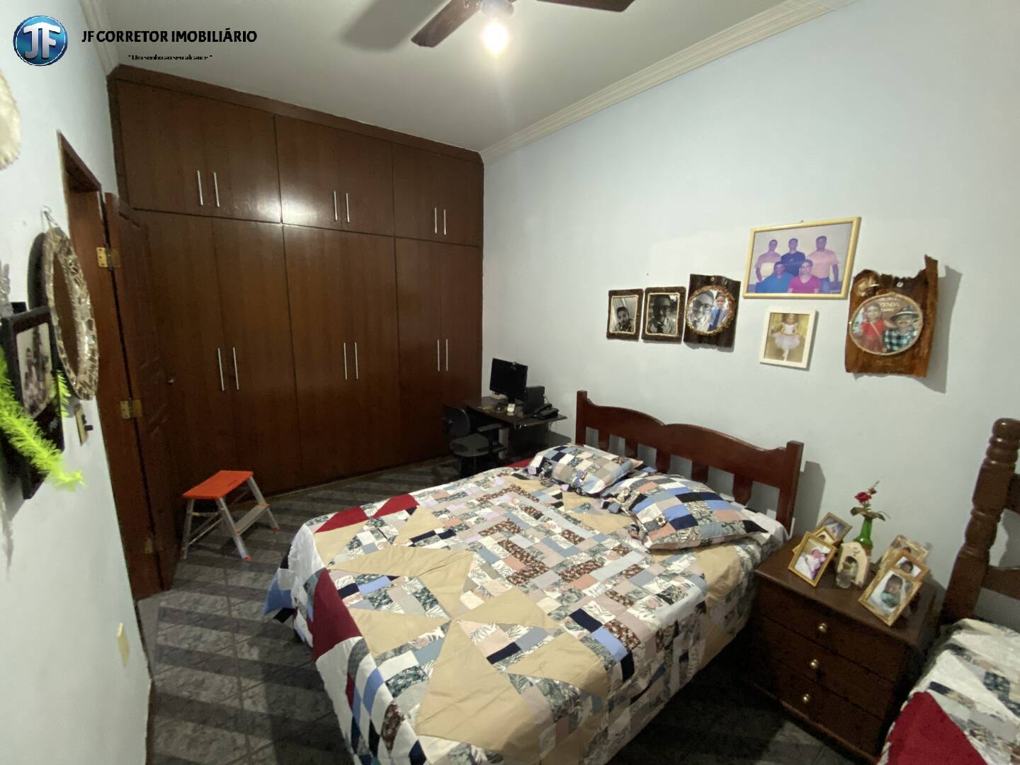 Casa à venda com 3 quartos, 242m² - Foto 7