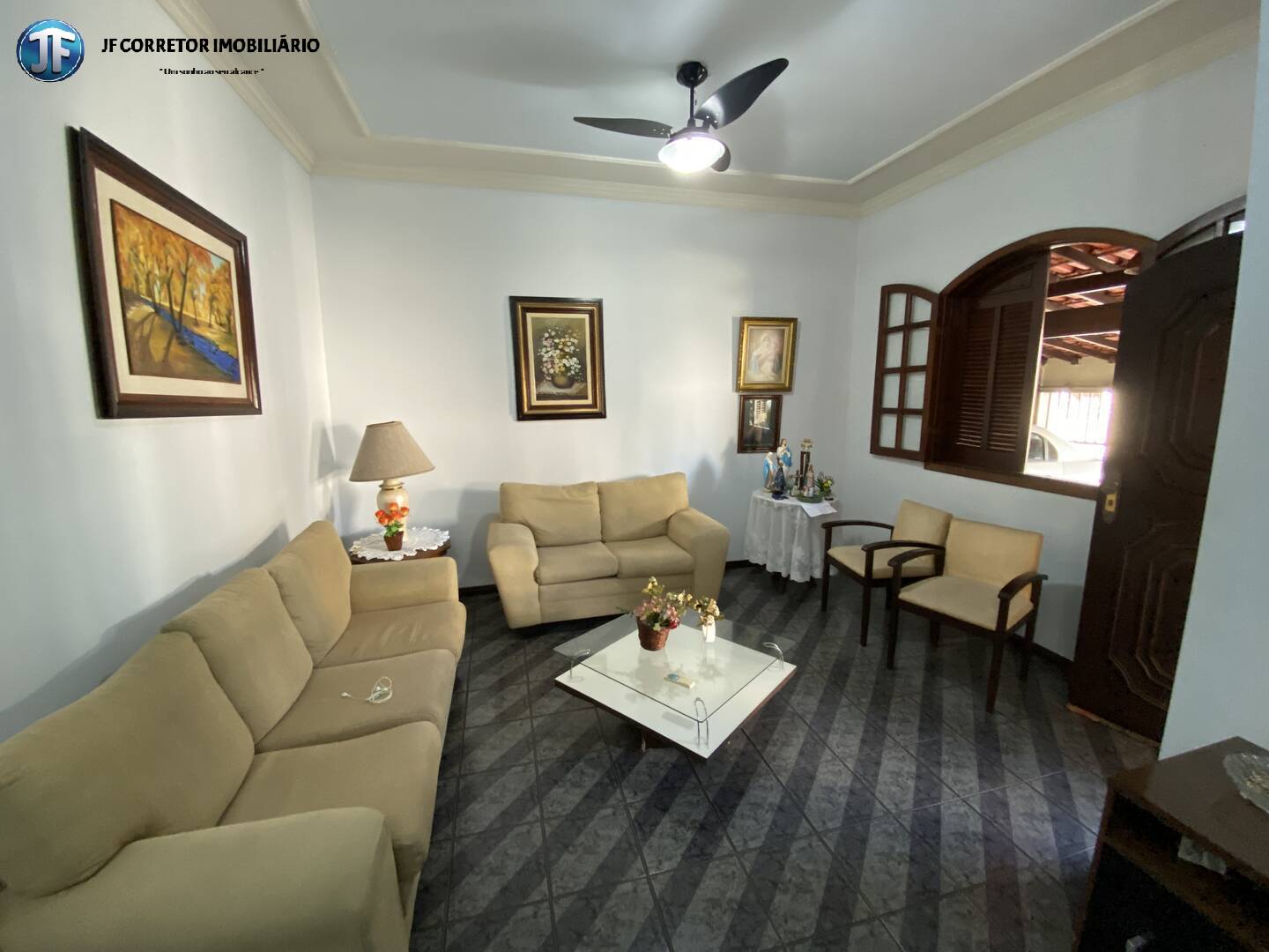 Casa à venda com 3 quartos, 242m² - Foto 9