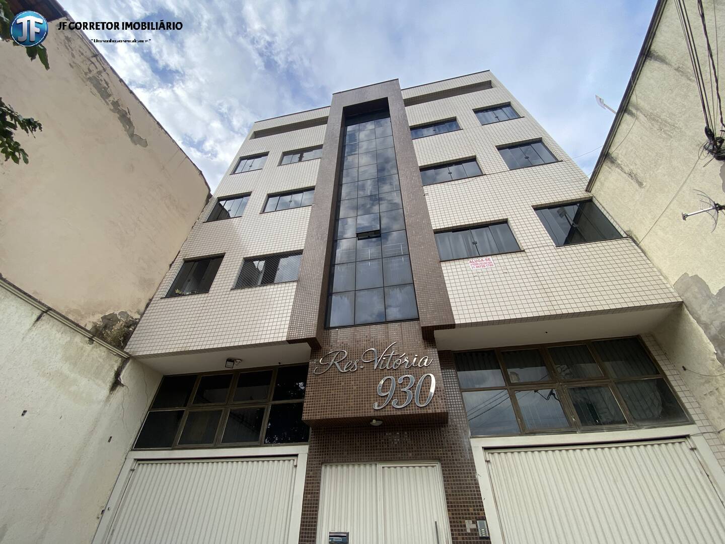 Apartamento à venda com 3 quartos, 90m² - Foto 1