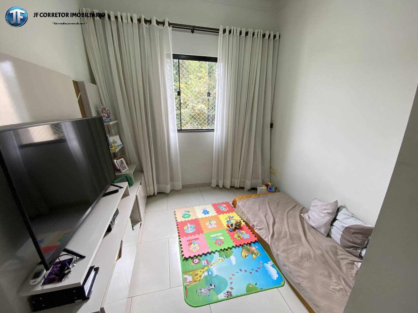 Apartamento à venda com 3 quartos, 90m² - Foto 2