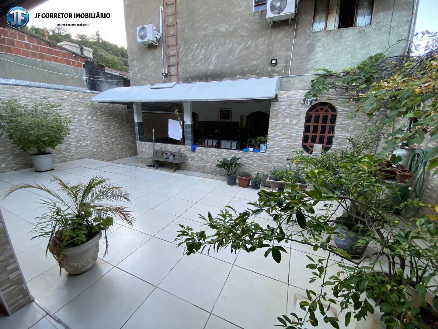 Casa à venda com 3 quartos, 250m² - Foto 8