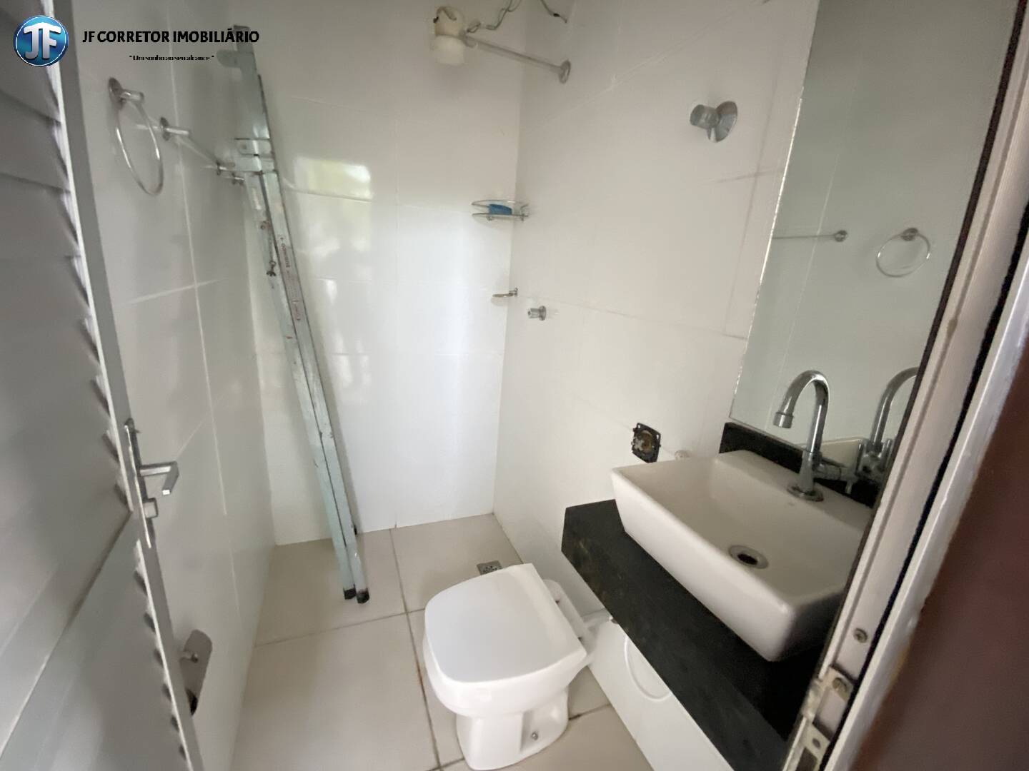 Casa à venda com 3 quartos, 250m² - Foto 9