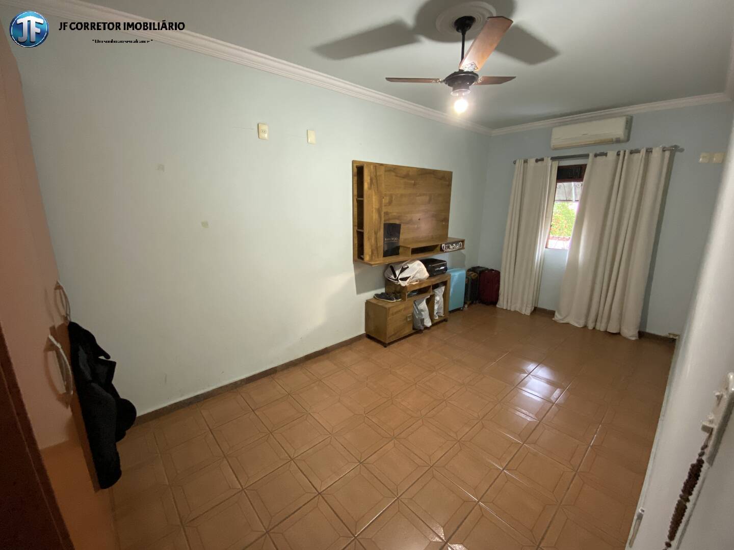 Casa à venda com 3 quartos, 250m² - Foto 12