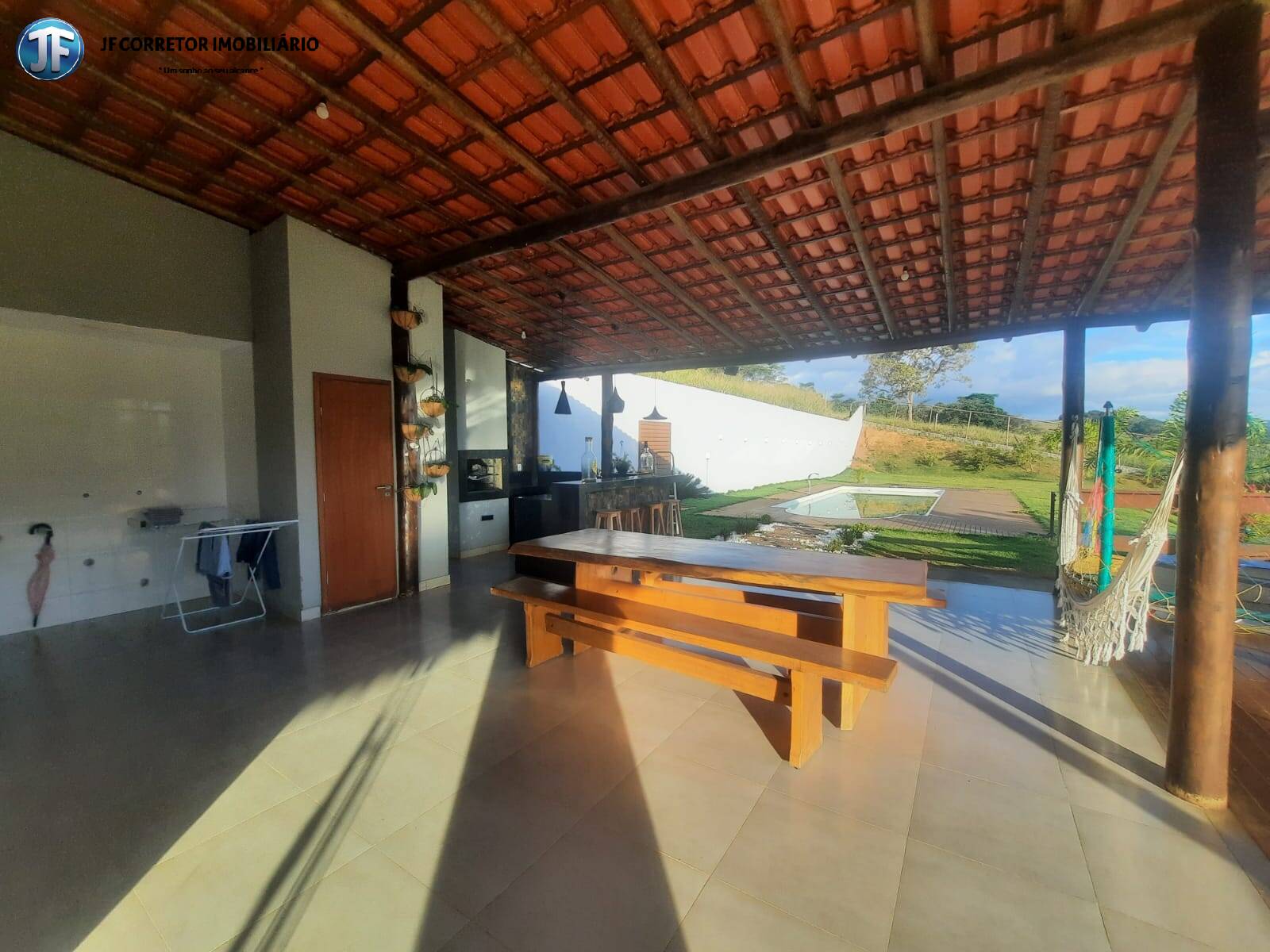Sítio à venda com 3 quartos, 2100m² - Foto 2