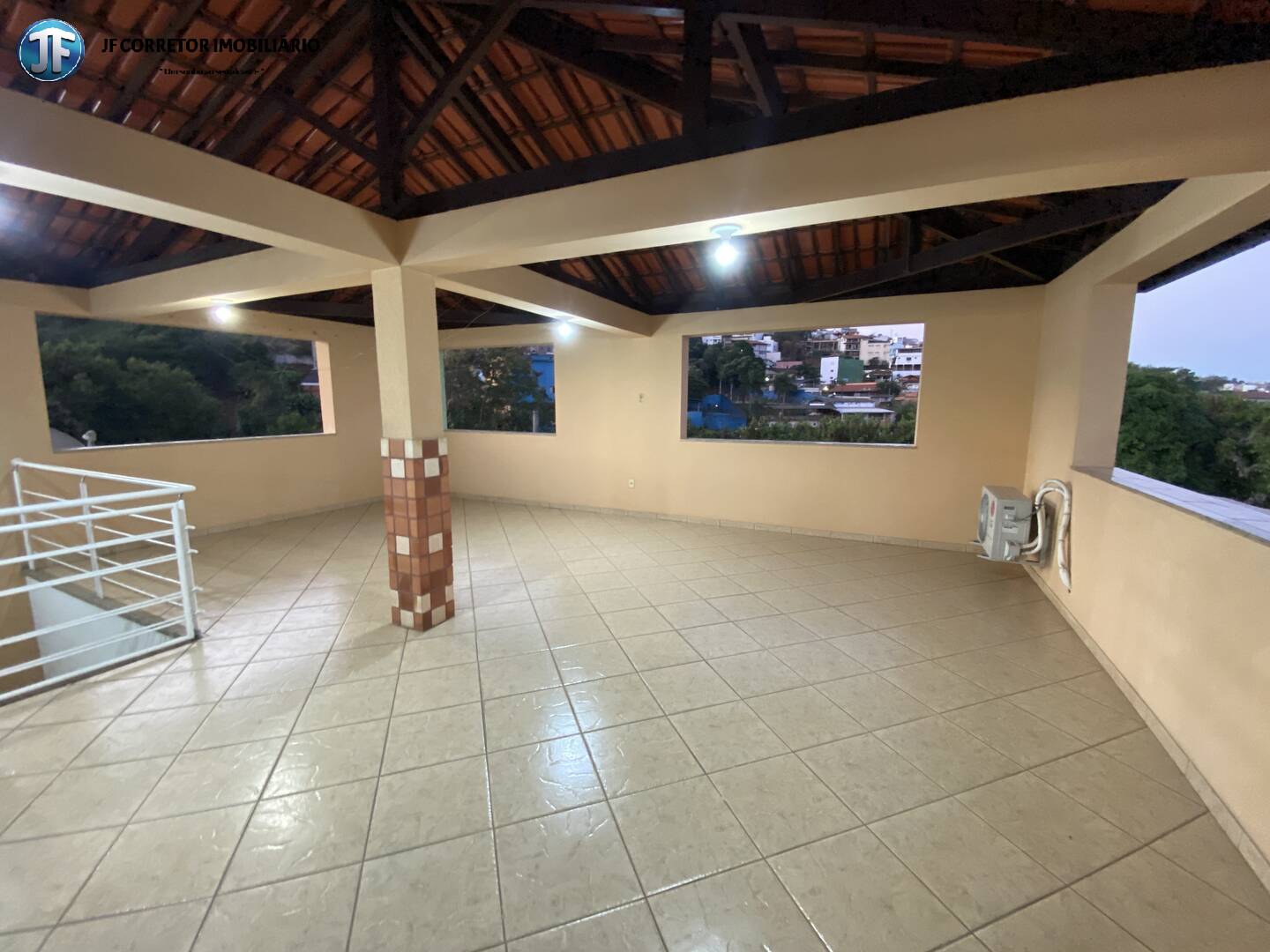Casa à venda com 3 quartos, 320m² - Foto 22