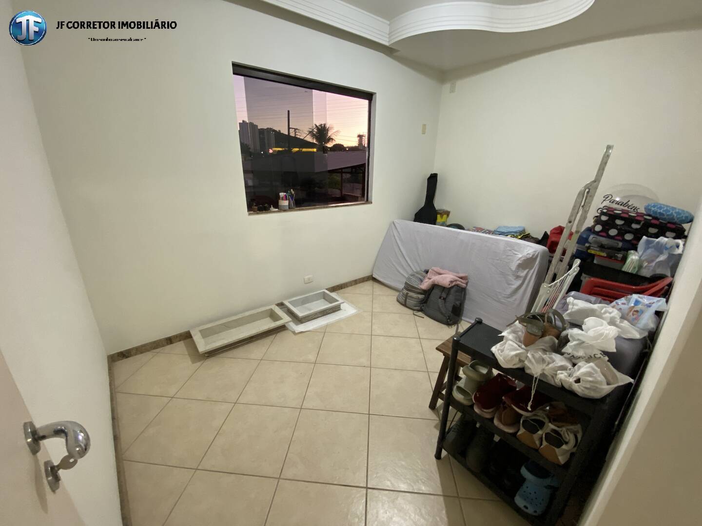 Casa à venda com 3 quartos, 320m² - Foto 18