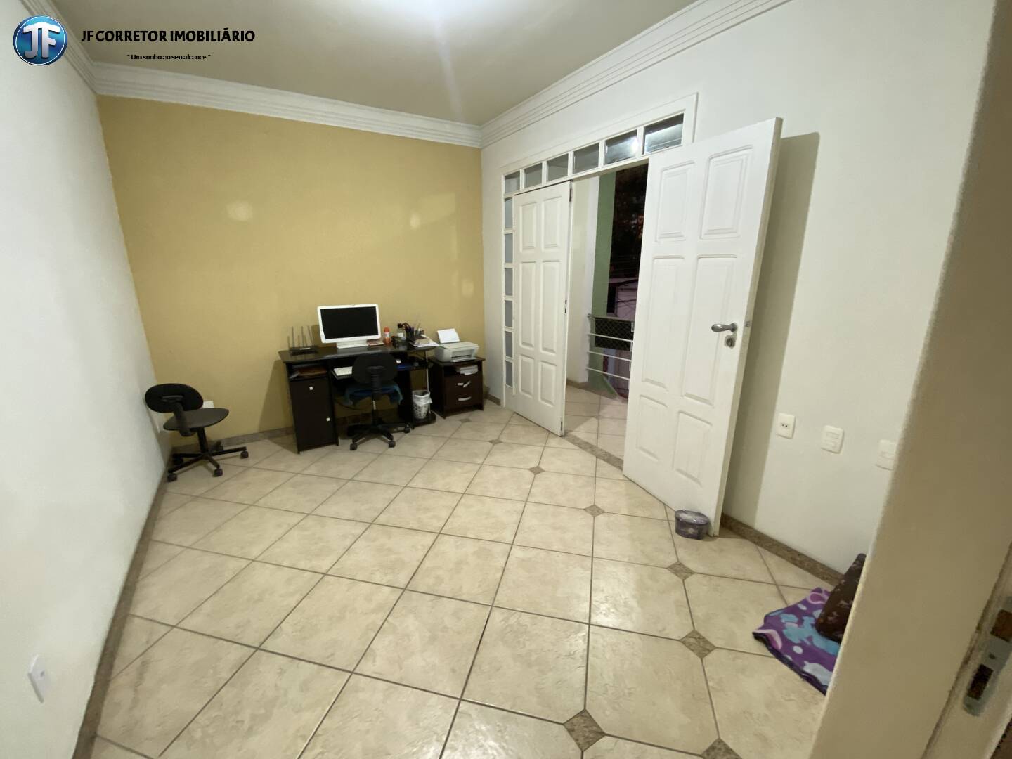 Casa à venda com 3 quartos, 320m² - Foto 16