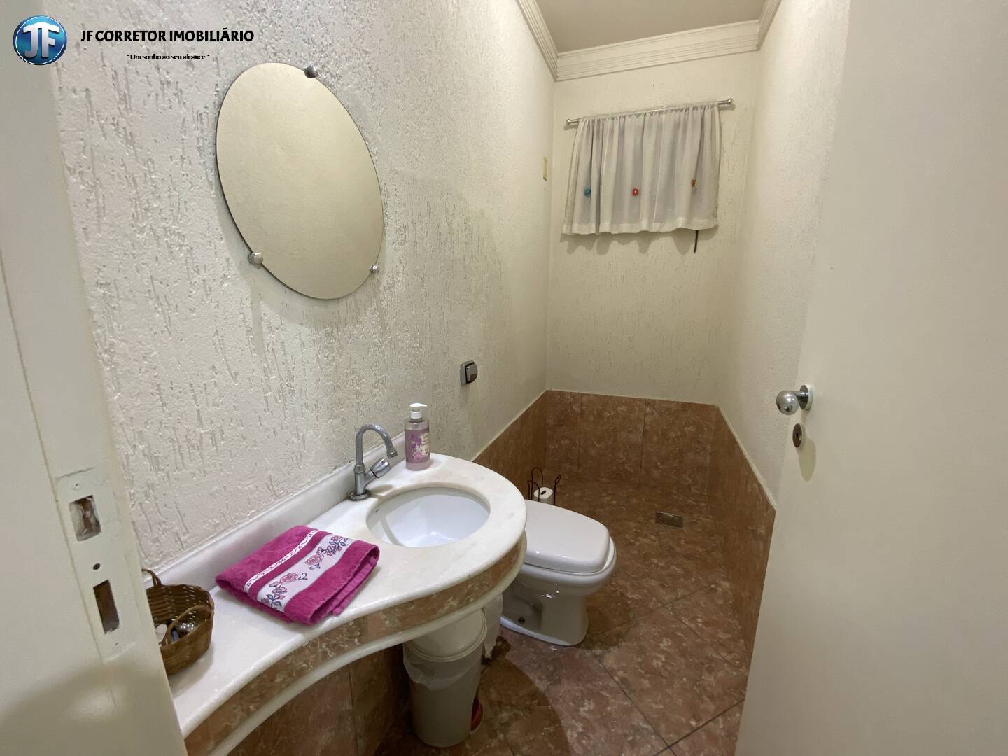 Casa à venda com 3 quartos, 320m² - Foto 7