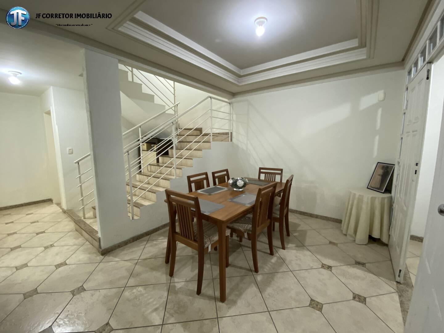 Casa à venda com 3 quartos, 320m² - Foto 5