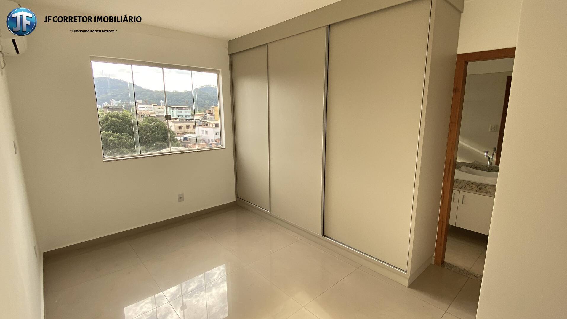 Cobertura à venda com 3 quartos, 220m² - Foto 2